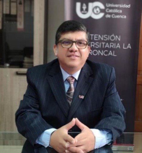 Dr. Marcos Orellana